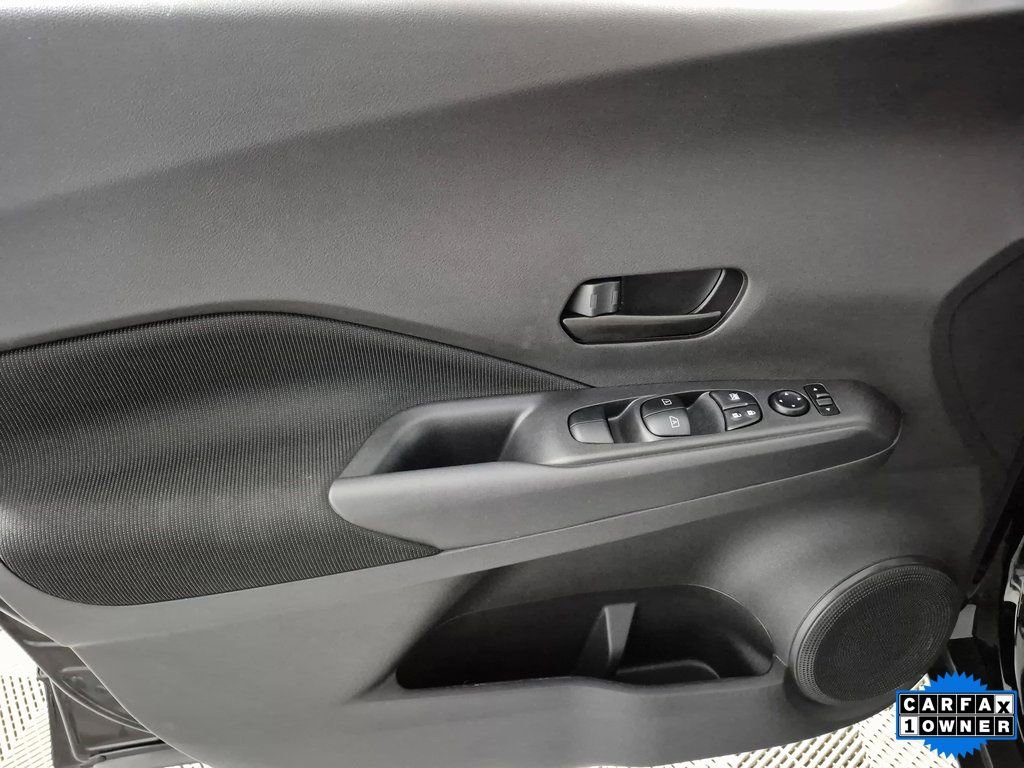 Used 2024 Nissan Kicks S image 13