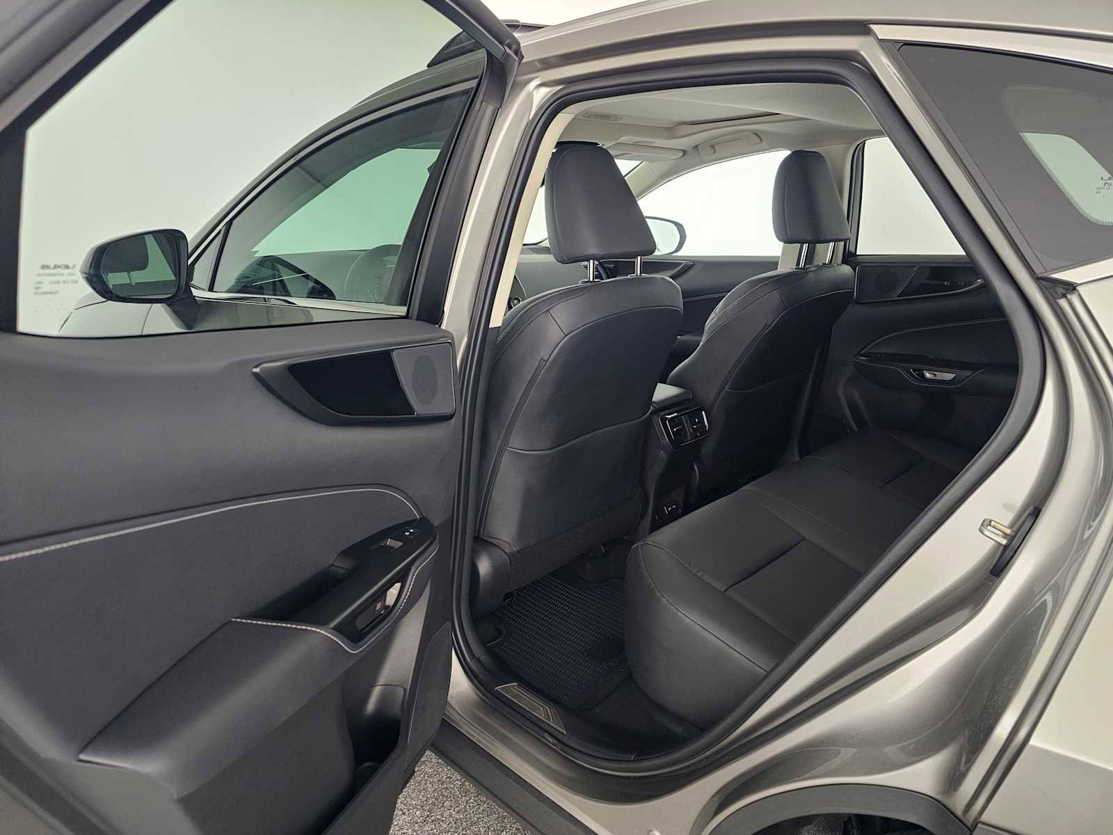 Used 2025 Lexus NX 250 FWD w/ Accessory Package (2T) image 15