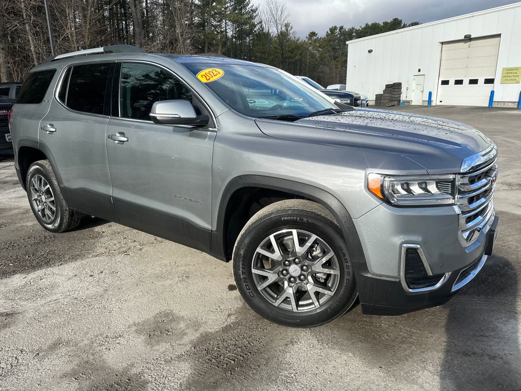 Used 2023 GMC Acadia SLE w/ Driver Convenience Package image 7