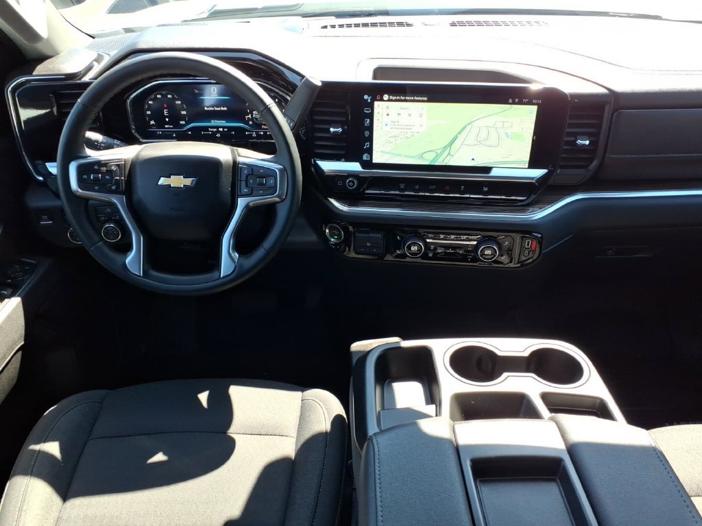 Used 2025 Chevrolet Silverado 2500 LT w/ Convenience Package AWD/4WD image 14