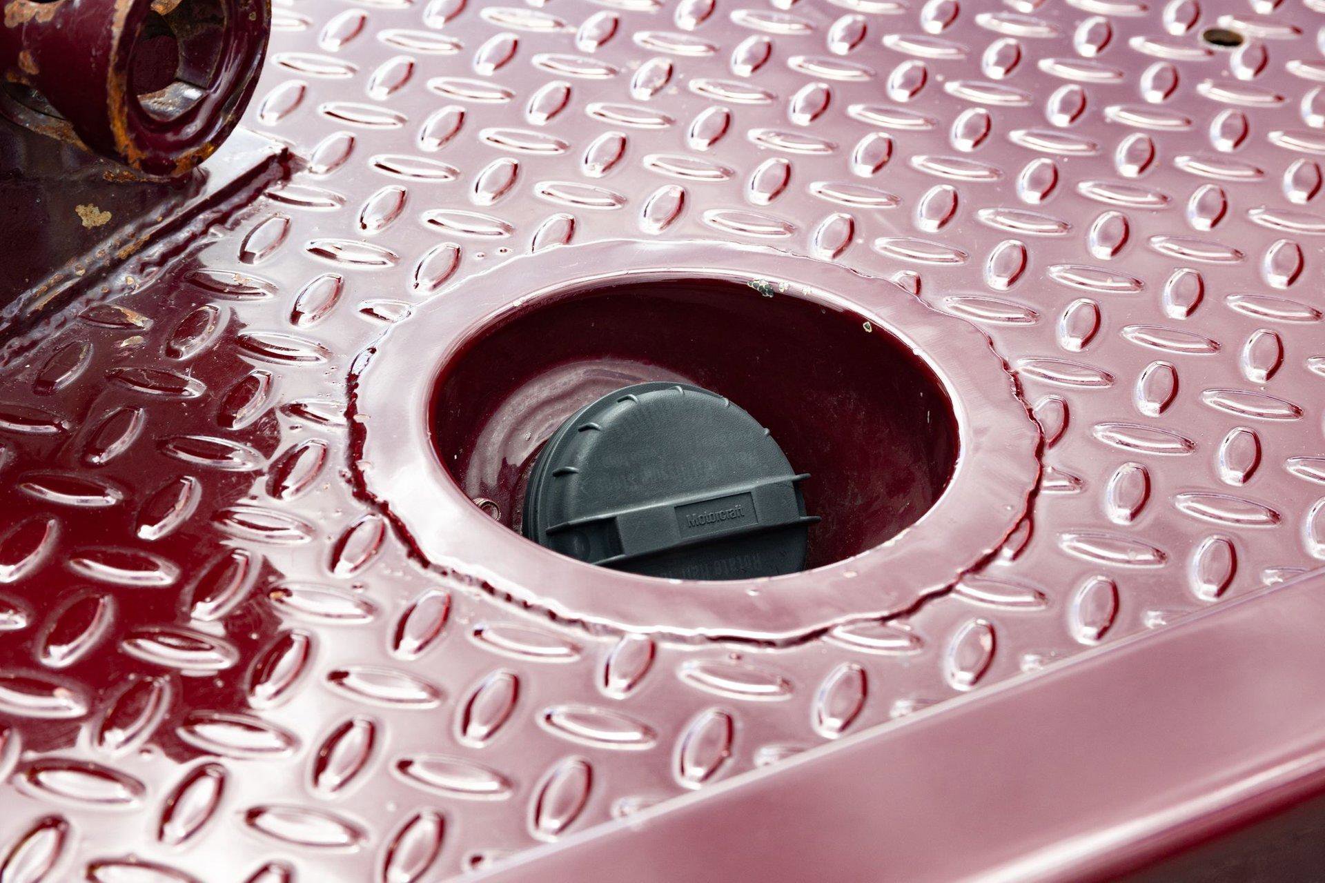 Used 1999 Ford F350 4x4 SuperCab Super Duty image 14