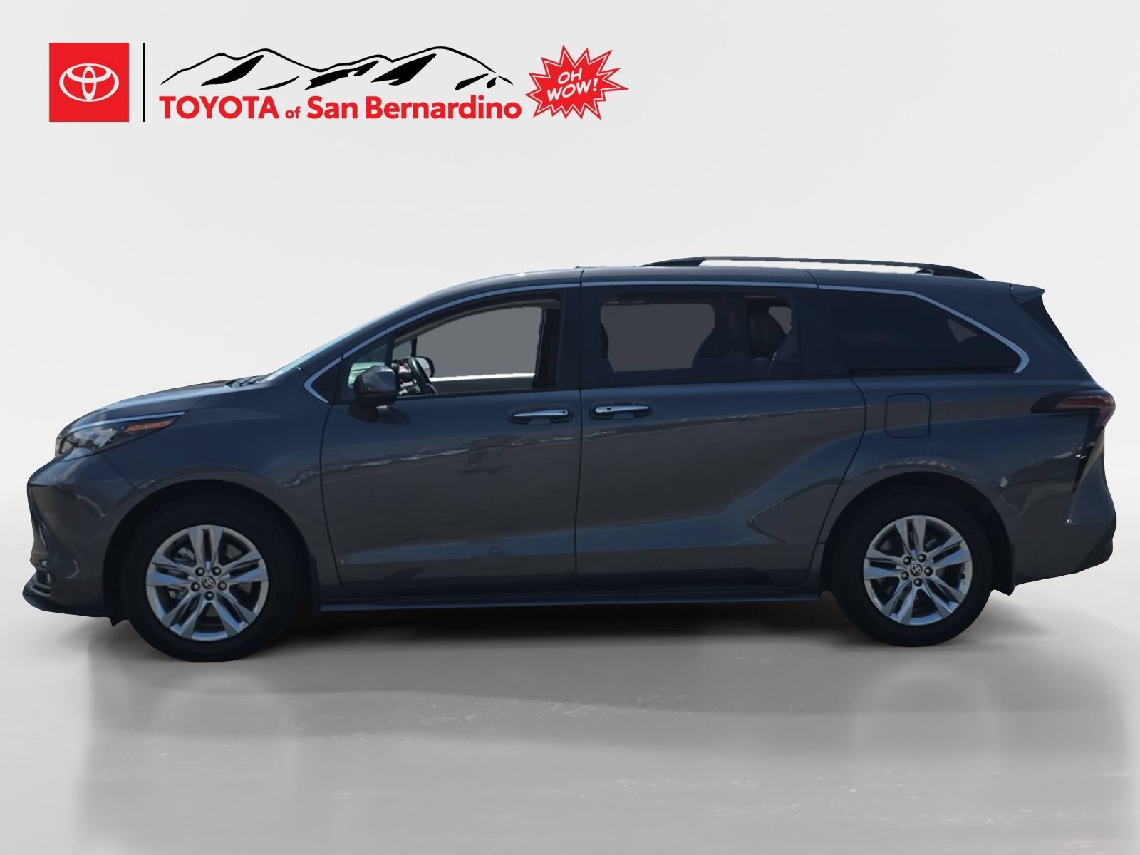 Certified 2025 Toyota Sienna XLE w/ XLE Plus Package AWD/4WD image 2