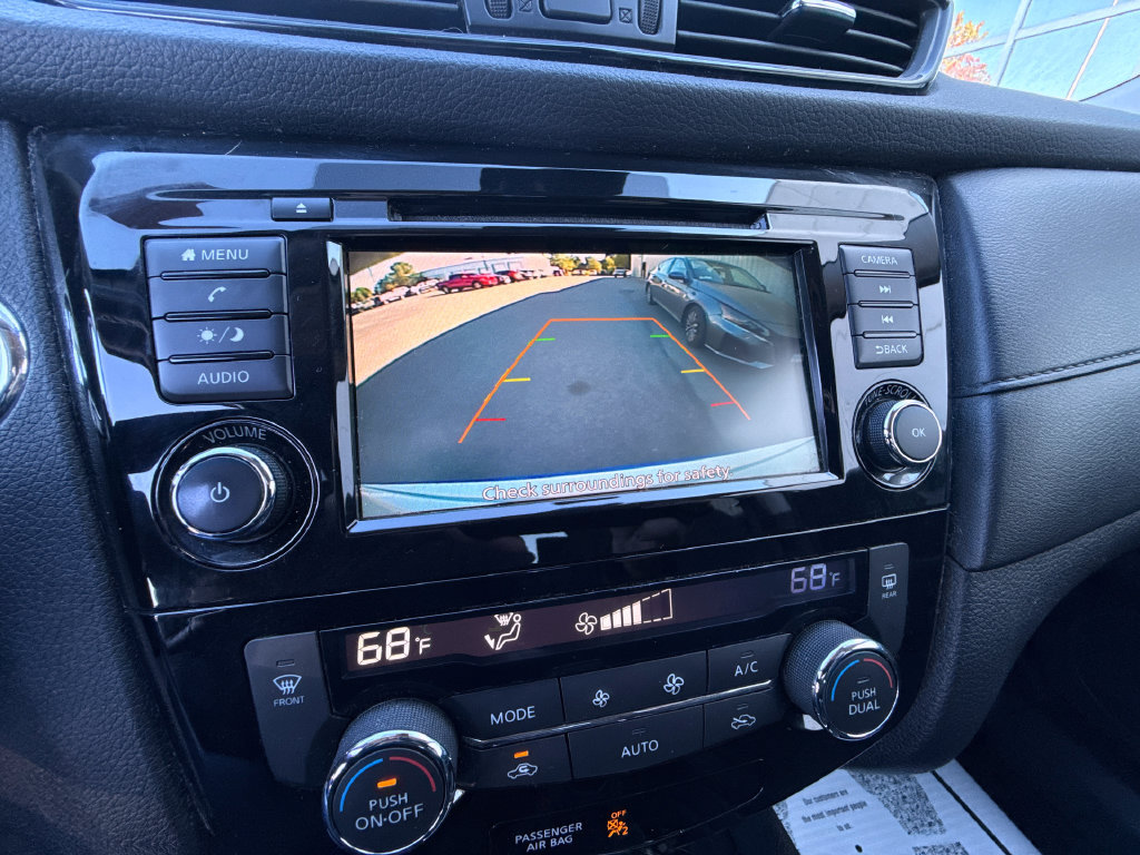 Used 2020 Nissan Rogue SV AWD/4WD image 25