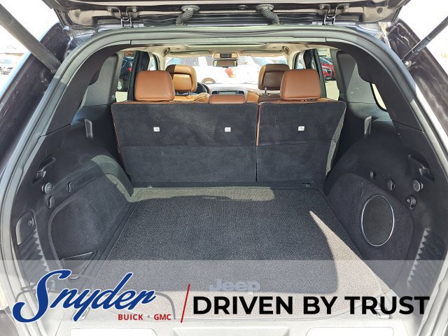 Used 2016 Jeep Grand Cherokee Summit AWD/4WD image 28