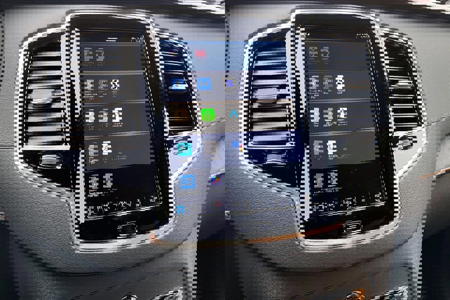 Used 2023 Volvo XC90 B6 Ultimate image 36