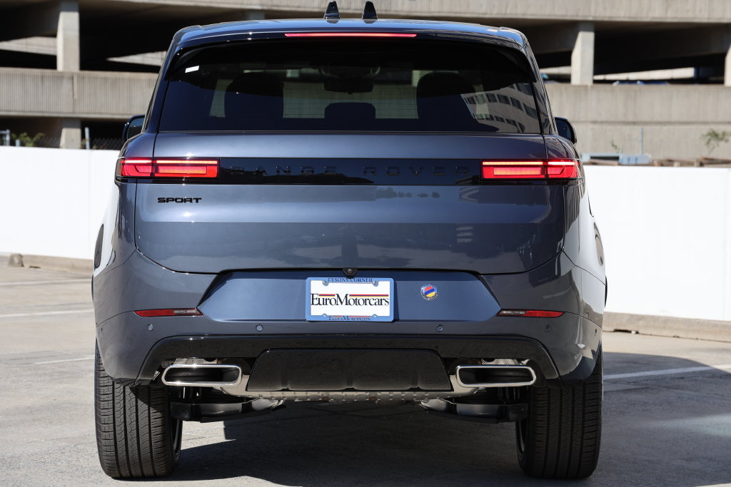 New 2026 Land Rover Range Rover Sport Dynamic SE AWD/4WD image 3