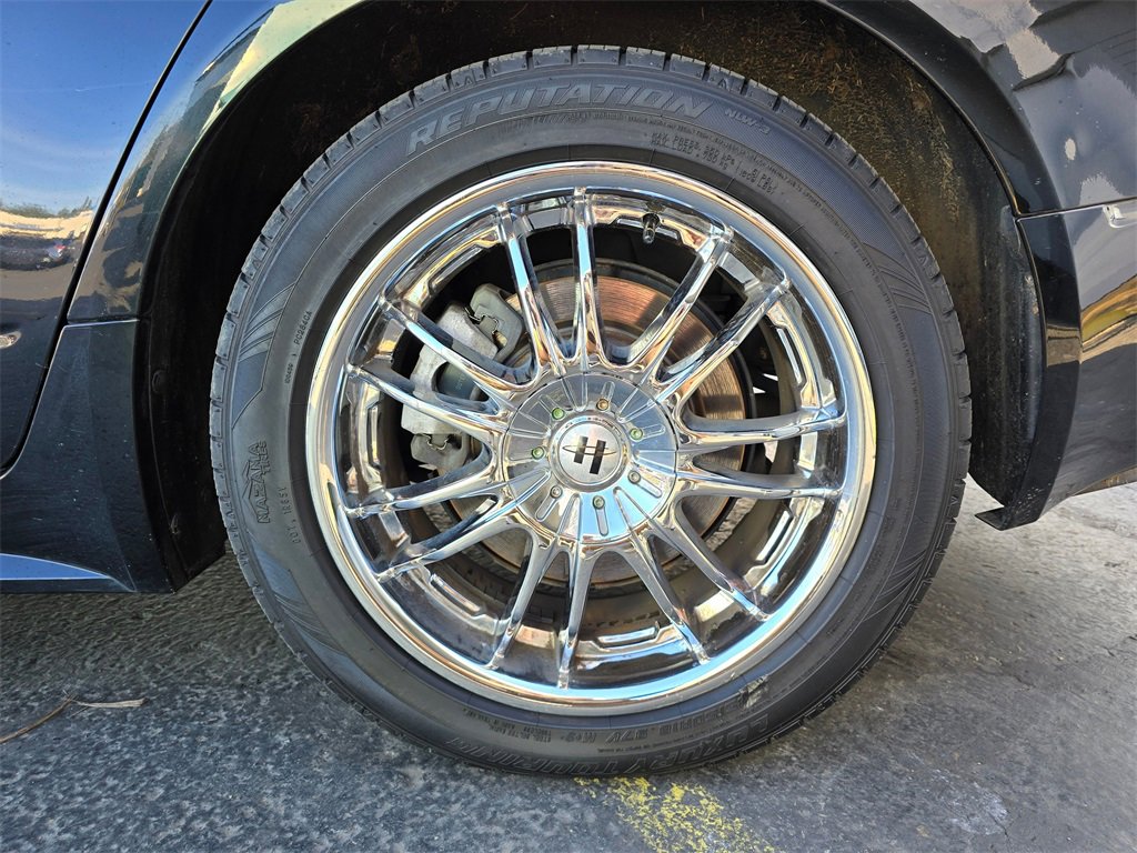 Used 2010 Cadillac CTS Premium image 7