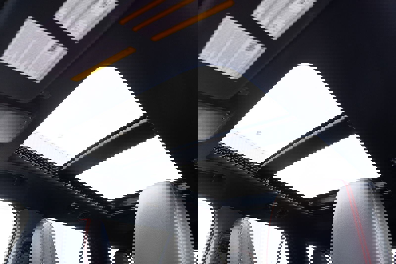 Used 2023 Ford Explorer ST-Line image 15