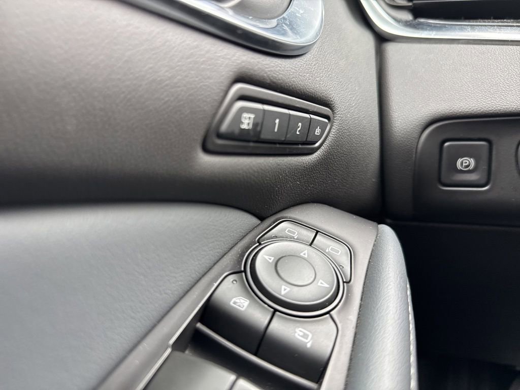 Used 2018 Buick Enclave Premium AWD/4WD image 27