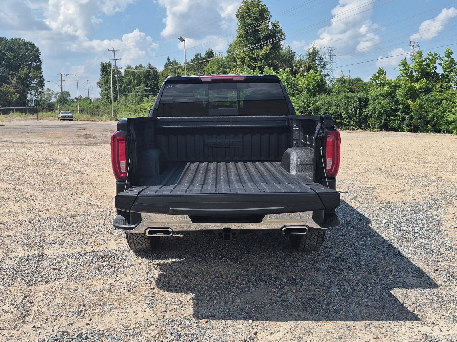 New 2026 GMC Sierra 1500 SLT AWD/4WD image 4
