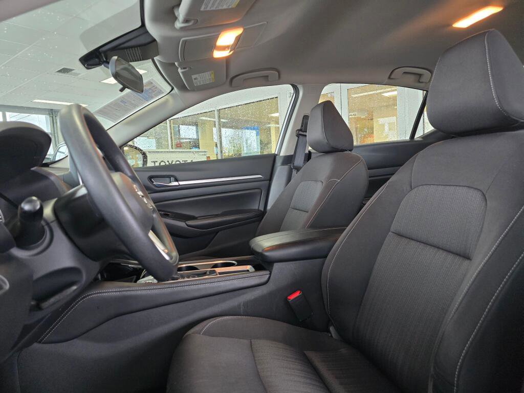 Used 2023 Nissan Altima 2.5 SV image 23