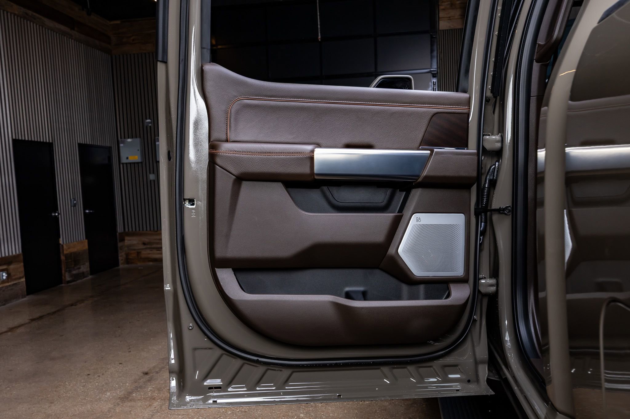 Used 2026 Ford F250 King Ranch w/ Chrome Package image 38