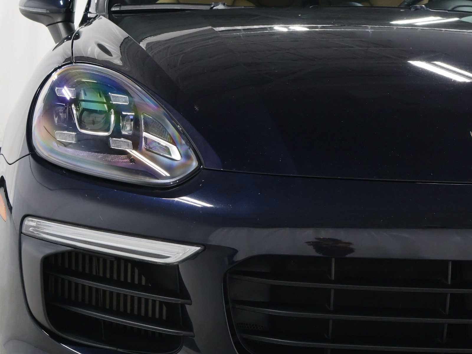 Used 2018 Porsche Cayenne S AWD/4WD image 15