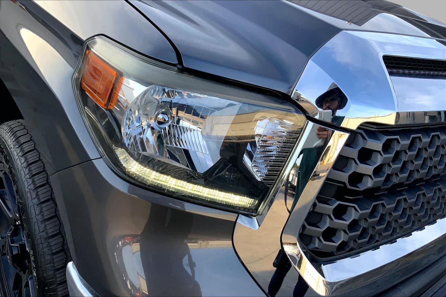 Used 2020 Toyota Tundra SR5 w/ SR5 Leather Package RWD image 26