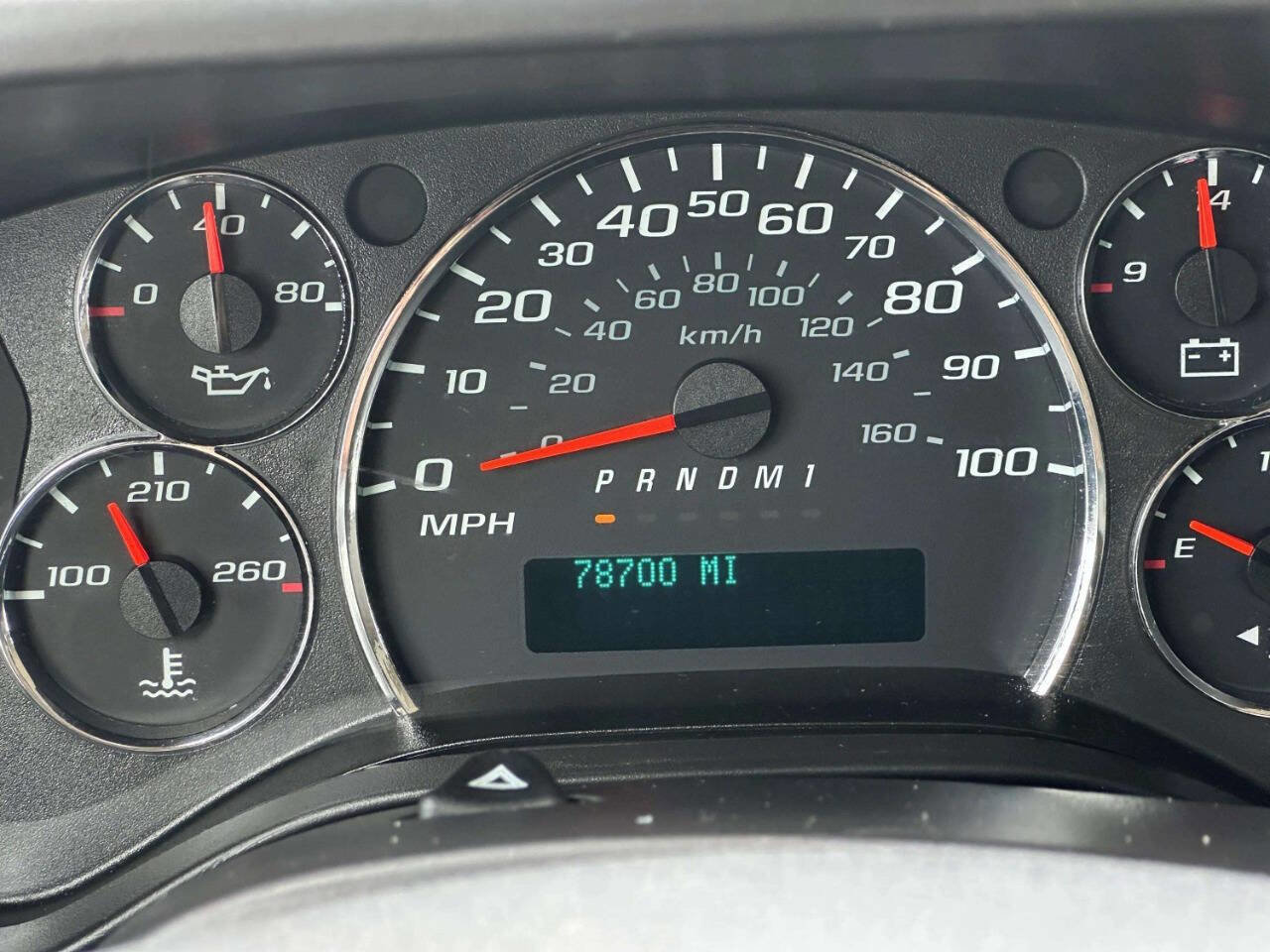 Used 2014 Chevrolet Express 2500 image 30