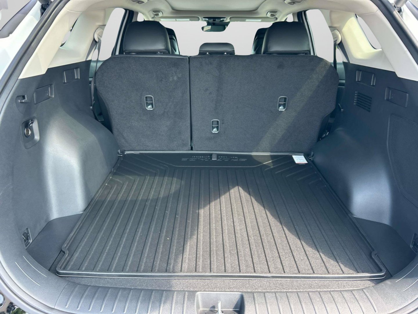 New 2026 Kia Sportage SX AWD/4WD image 9