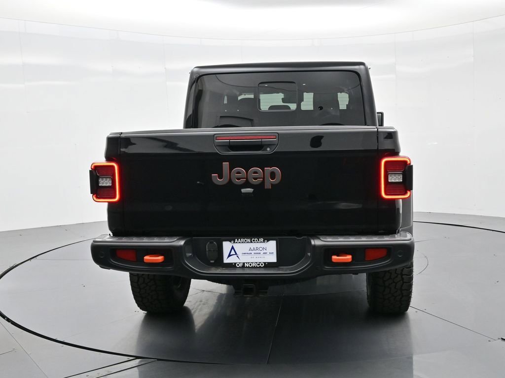 New 2025 Jeep Gladiator Mojave image 8