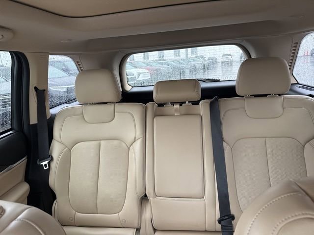 Used 2022 Jeep Grand Cherokee Limited w/ Luxury Tech Group II image 26