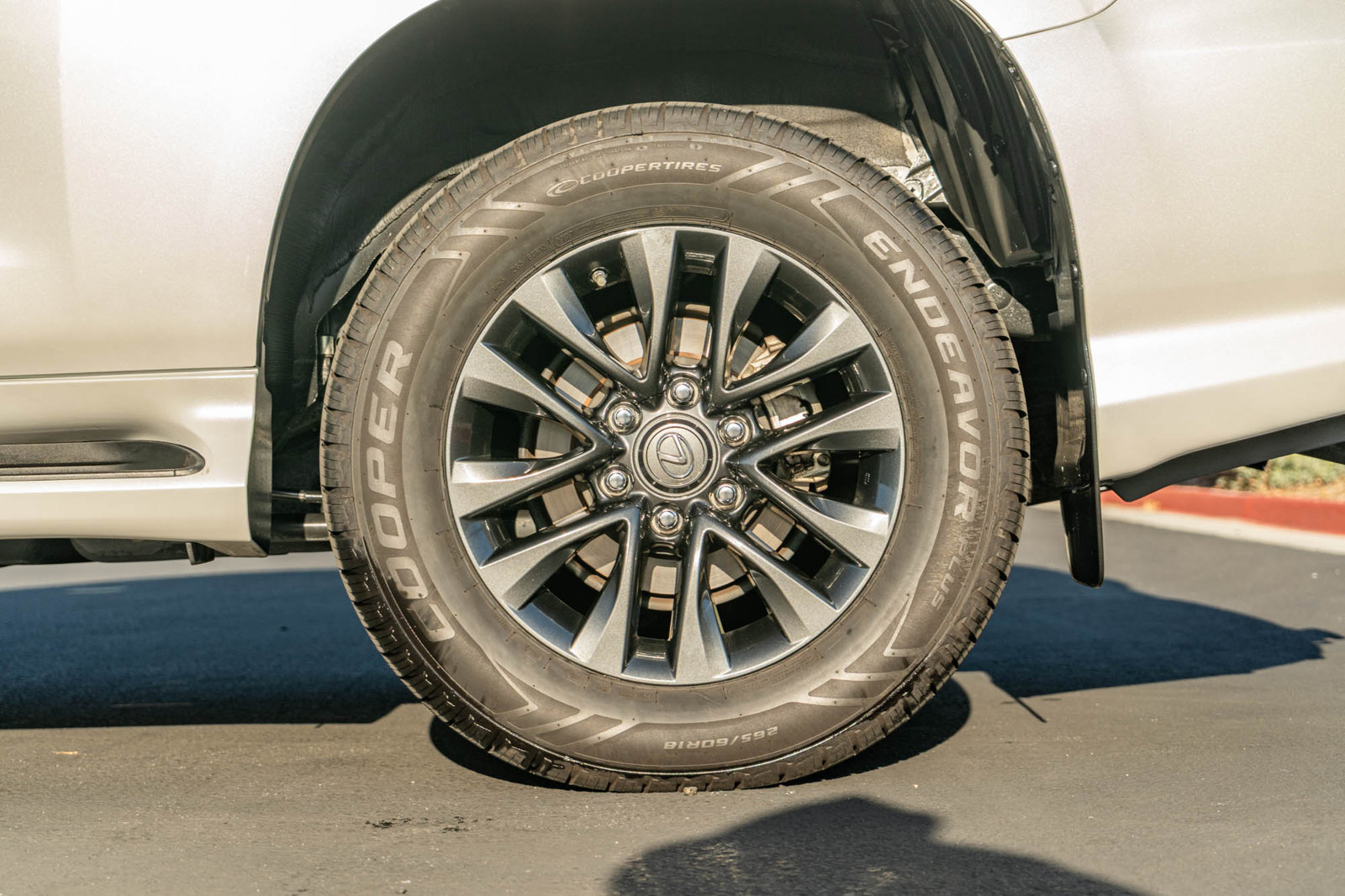 Used 2023 Lexus GX 460 Premium w/ Premium Package AWD/4WD image 6