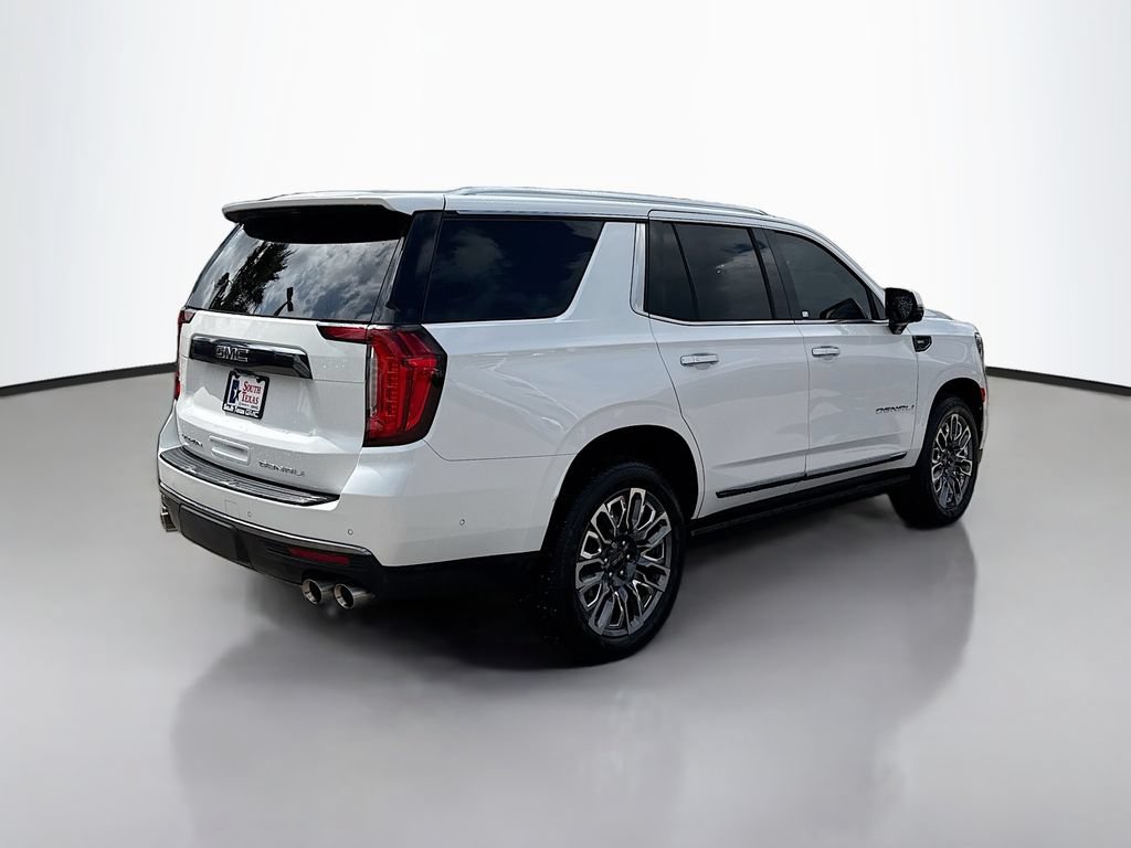 Used 2023 GMC Yukon Denali Ultimate AWD/4WD image 7
