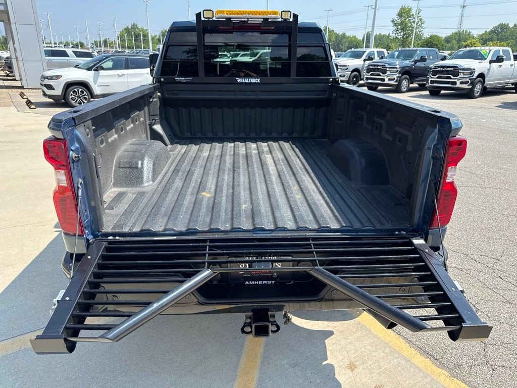 Used 2025 Chevrolet Silverado 2500 Custom w/ Custom Value Package AWD/4WD image 22