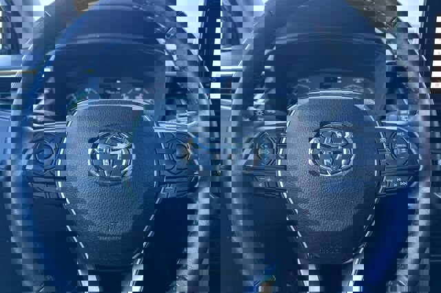 Certified 2023 Toyota Corolla Cross LE w/ Moonroof Package image 29