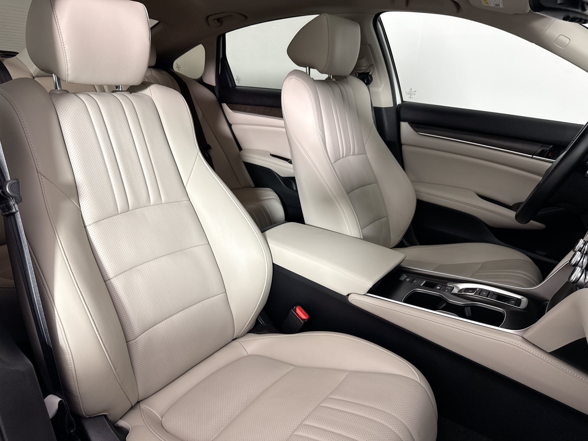Used 2022 Honda Accord Touring image 36