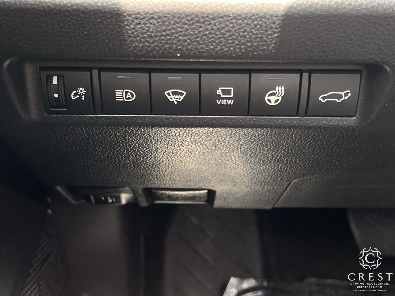 Used 2022 Toyota RAV4 Limited FWD image 21