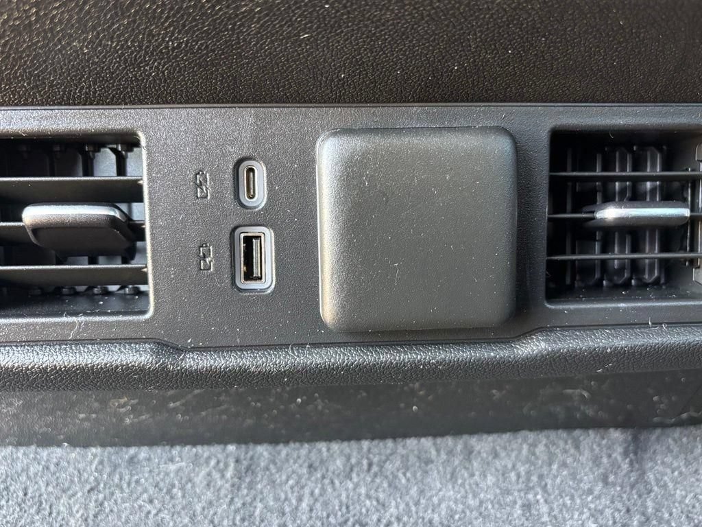 Used 2024 Chevrolet Silverado 1500 LT AWD/4WD image 20