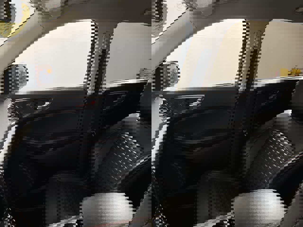 Used 2024 Ford Edge SEL image 25