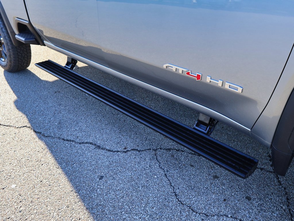 New 2026 GMC Sierra 2500 AT4 image 7
