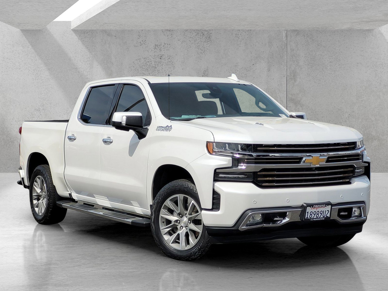 Used 2019 Chevrolet Silverado 1500 High Country w/ Technology Package image 1