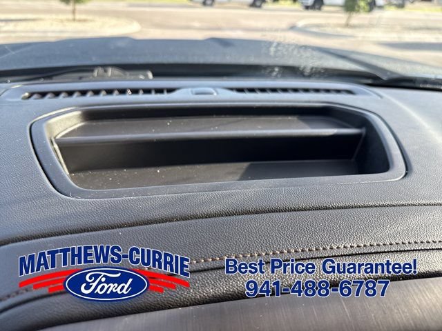 Used 2022 GMC Sierra 2500 AT4 w/ AT4 Premium Plus Package AWD/4WD image 19