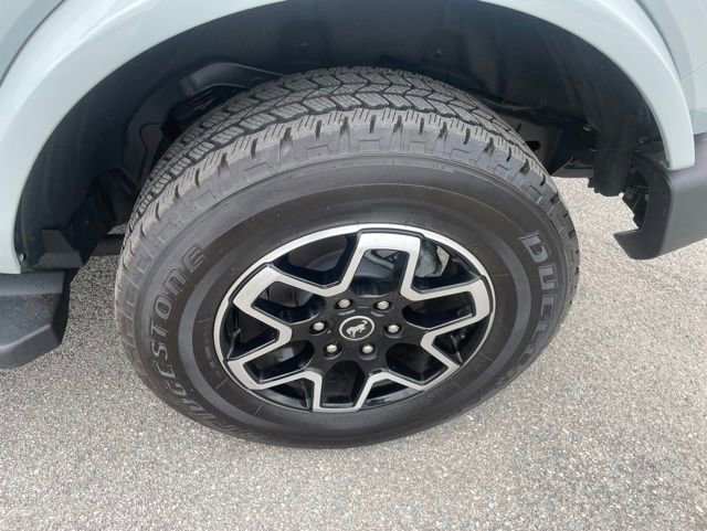 Used 2024 Ford Bronco Outer Banks AWD/4WD image 9