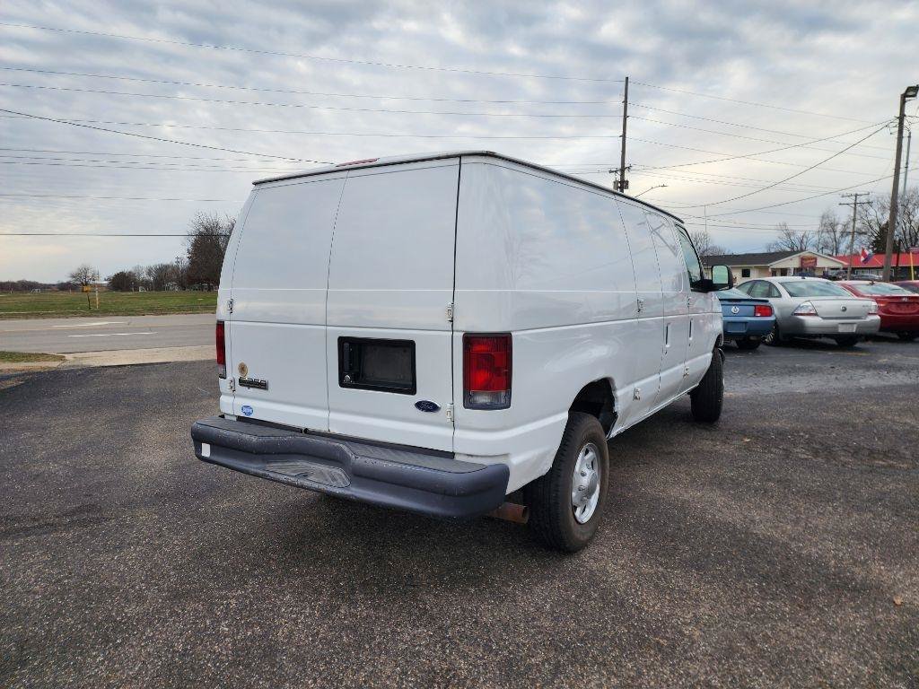 Used 2006 Ford E-350 and Econoline 350 Super Duty RWD image 5