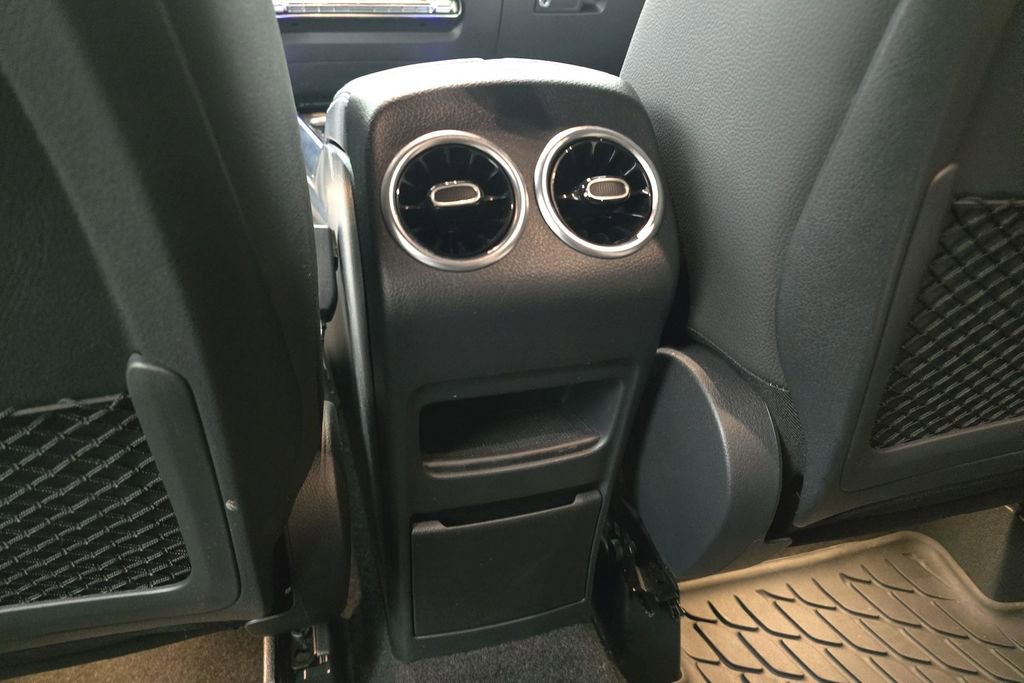 Used 2021 Mercedes-Benz GLA 45 AMG 4MATIC image 24