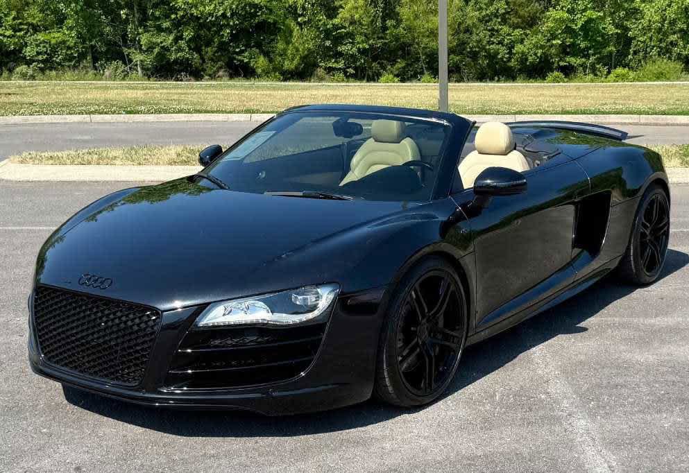 Used 2011 Audi R8 V10 AWD/4WD image 2