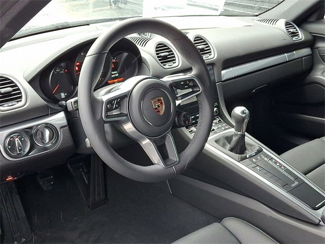 New 2025 Porsche 718 Cayman image 4