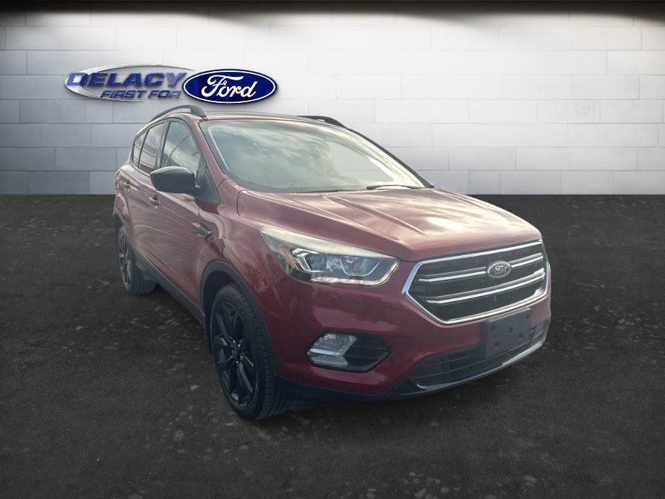 Used 2018 Ford Escape SE w/ SE Sport Appearance Package AWD/4WD image 11