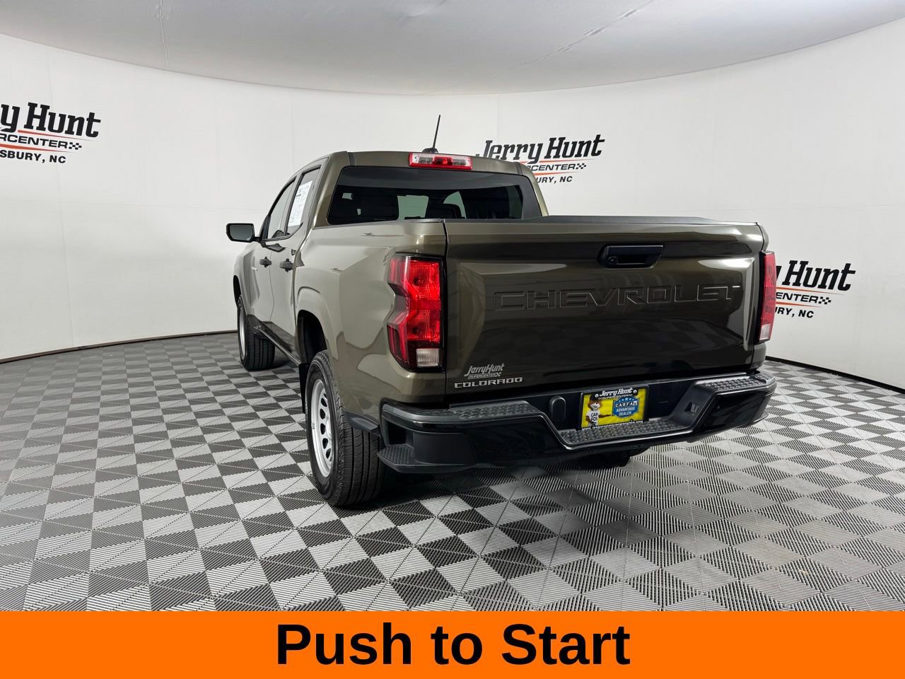 Used 2023 Chevrolet Colorado W/T image 9