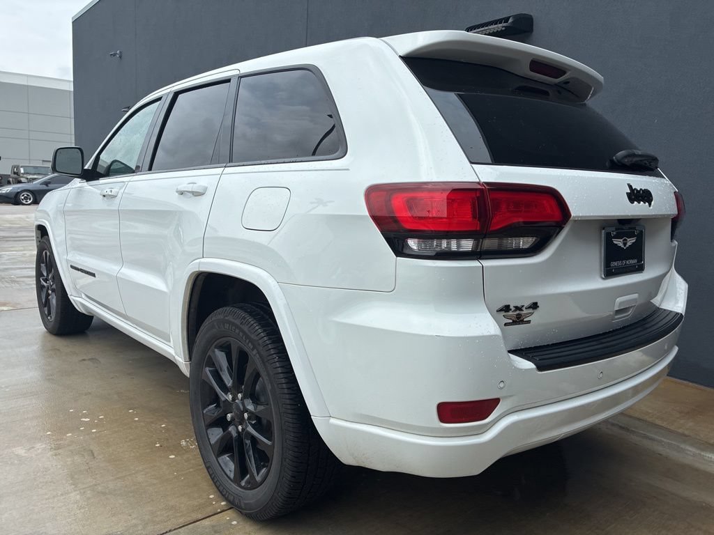 Used 2020 Jeep Grand Cherokee Altitude AWD/4WD image 6