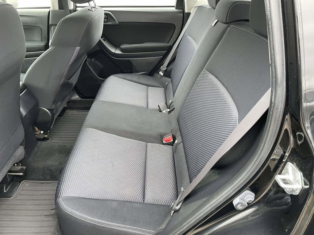 Used 2015 Subaru Forester 2.5i w/ Alloy Wheel Package image 21