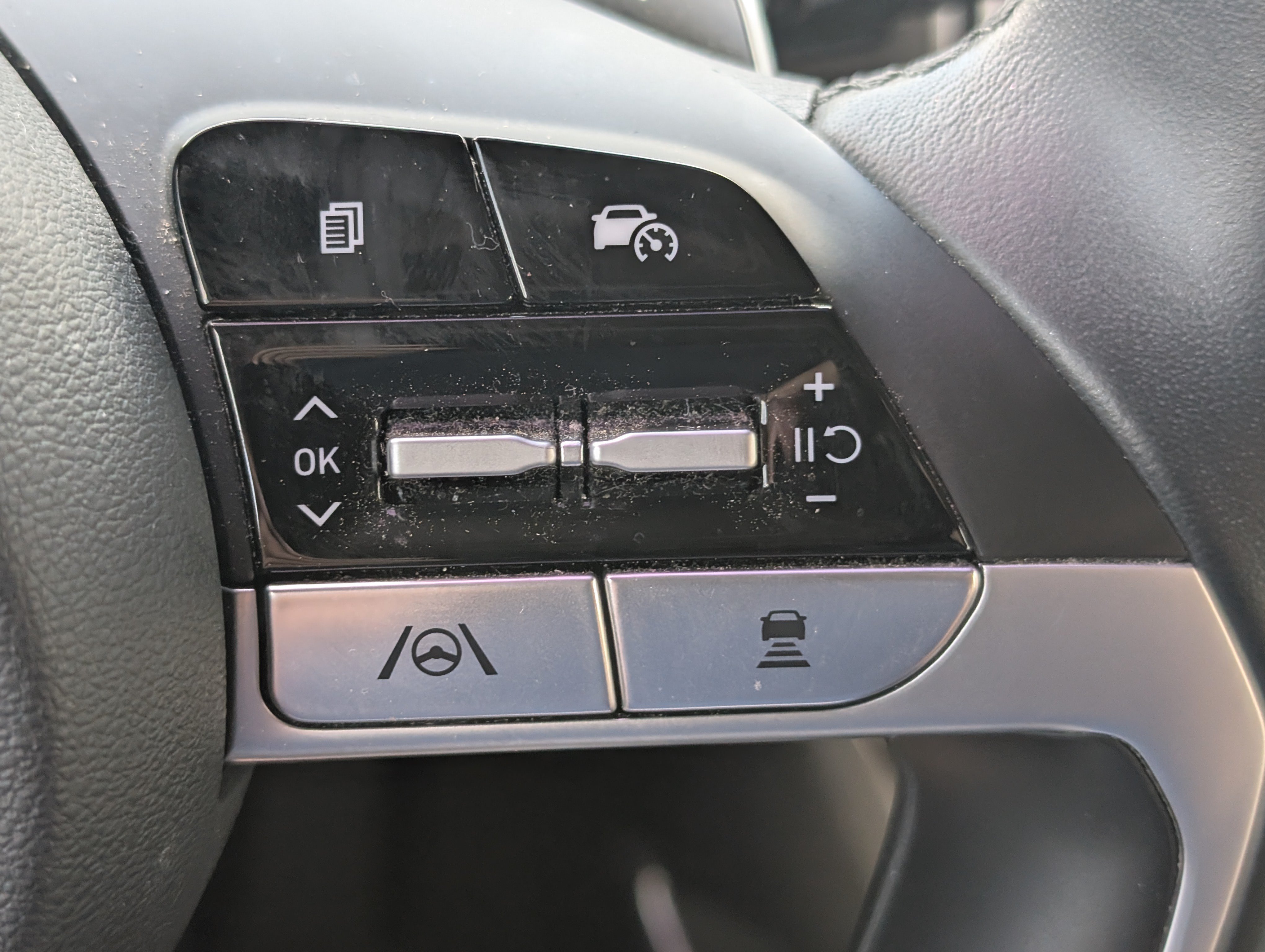 Used 2023 Hyundai Tucson Limited AWD/4WD image 16