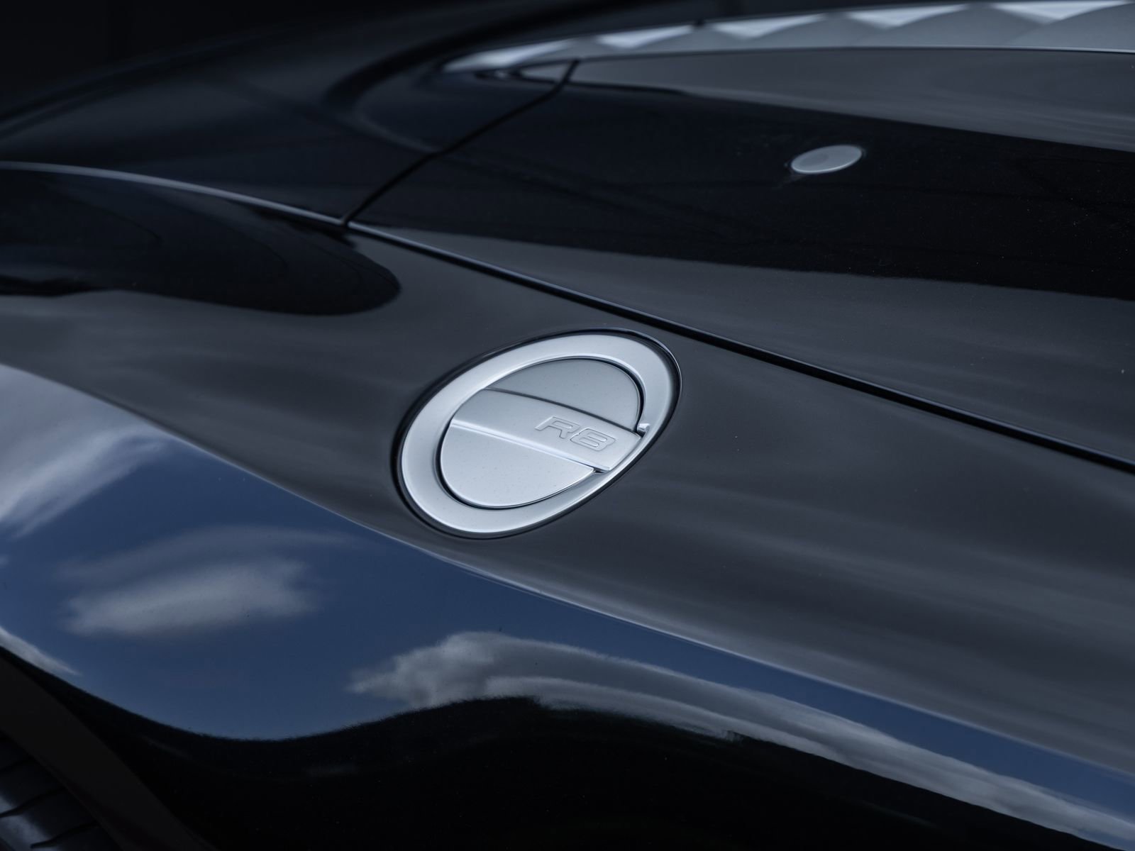 Used 2011 Audi R8 V10 AWD/4WD image 19