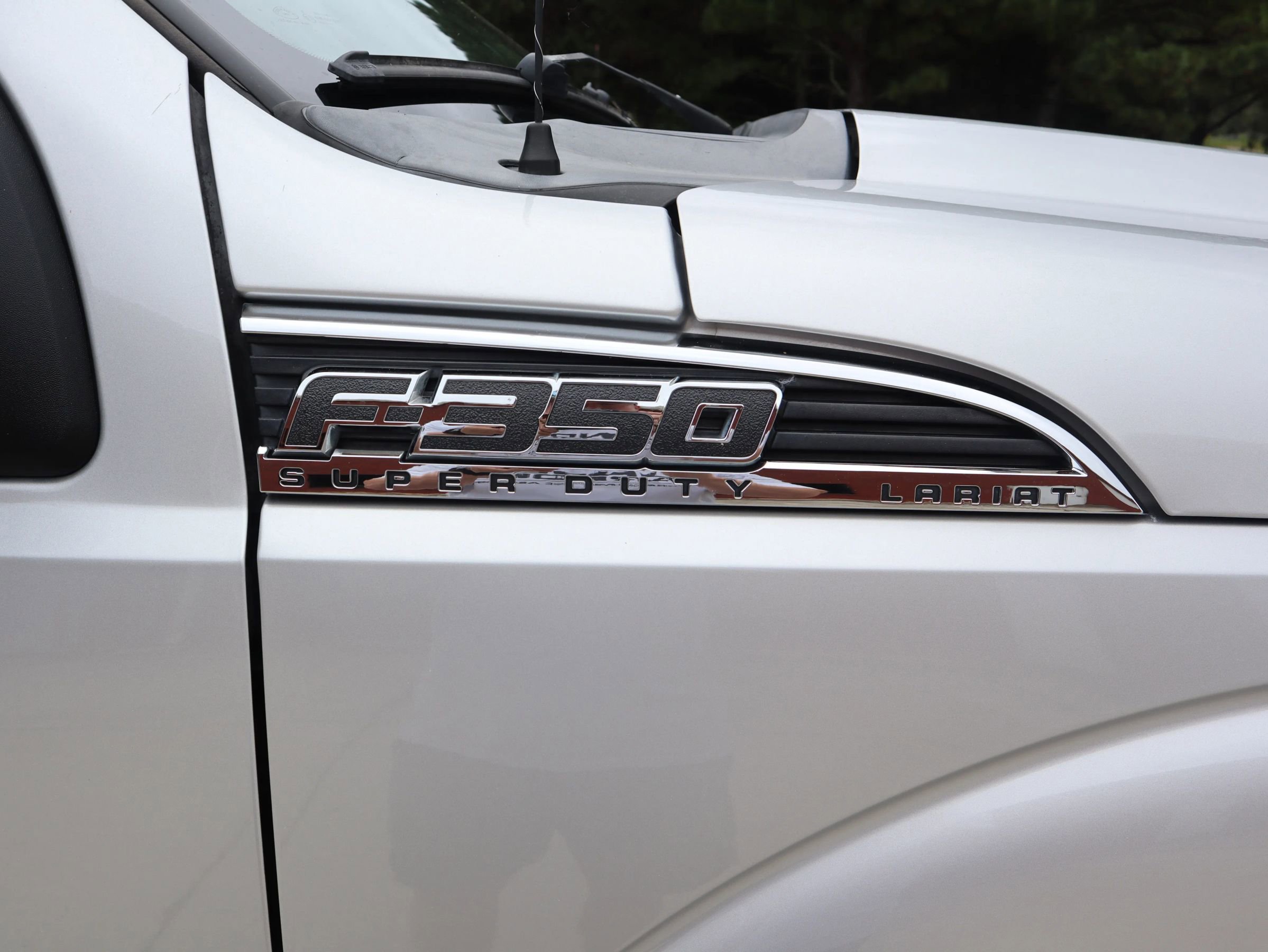 Used 2015 Ford F350 Lariat w/ Lariat Interior Package image 36