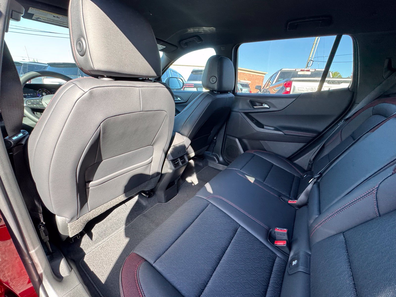 New 2027 Chevrolet Equinox RS AWD/4WD image 25