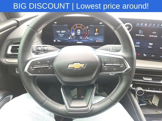 Used 2024 Chevrolet Traverse LT w/ LPO, Floor Liner Package FWD image 39