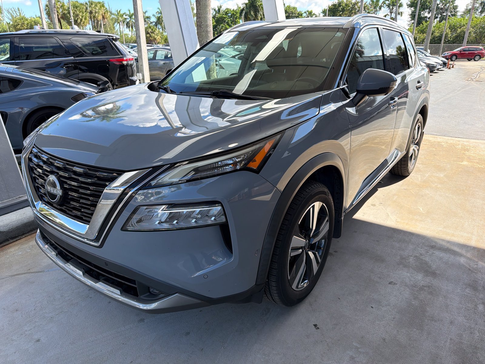 Used 2022 Nissan Rogue SL w/ SL Premium Package FWD image 10
