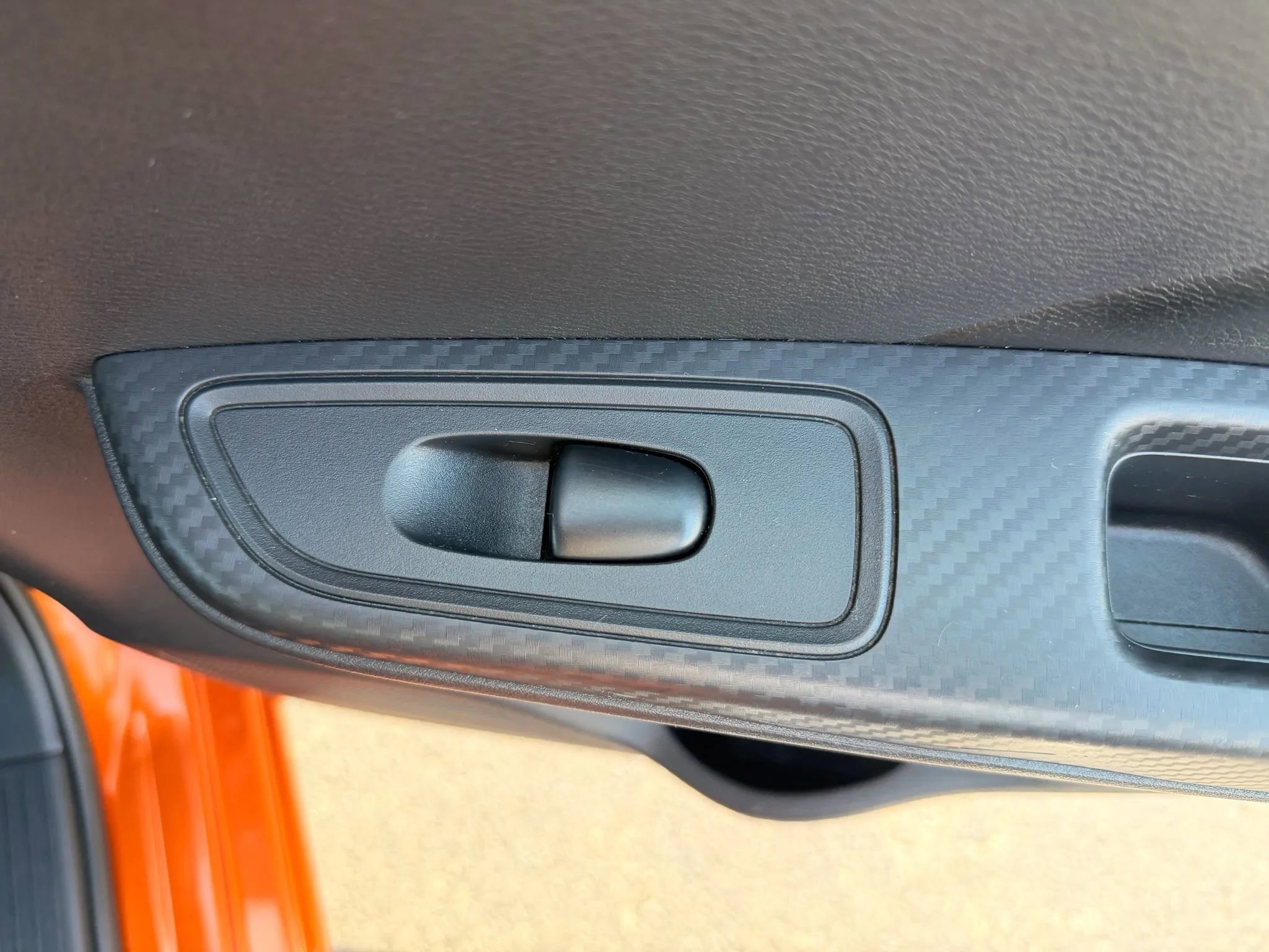 Used 2020 Nissan Versa SR w/ Lighting Package image 28