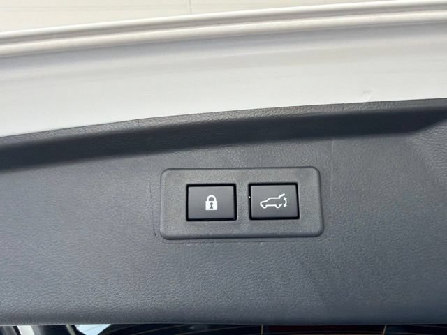 Used 2025 Subaru Outback Onyx Edition XT AWD/4WD image 8